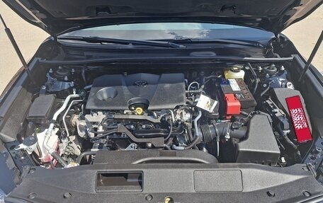 Toyota Camry, 2021 год, 2 400 000 рублей, 8 фотография