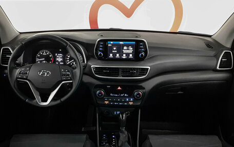 Hyundai Tucson III, 2019 год, 2 490 000 рублей, 8 фотография