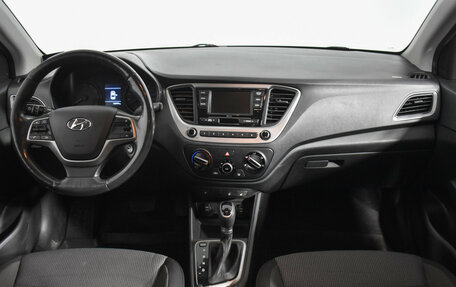 Hyundai Solaris II рестайлинг, 2018 год, 1 100 000 рублей, 13 фотография