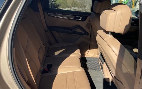 Porsche Cayenne III, 2018 год, 5 350 000 рублей, 7 фотография