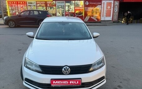 Volkswagen Jetta VI, 2015 год, 1 150 000 рублей, 1 фотография