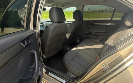 Skoda Rapid I, 2018 год, 1 200 000 рублей, 5 фотография