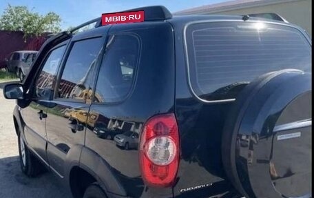 Chevrolet Niva I рестайлинг, 2015 год, 720 000 рублей, 5 фотография