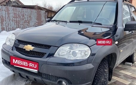 Chevrolet Niva I рестайлинг, 2015 год, 720 000 рублей, 9 фотография