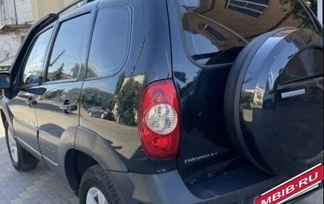 Chevrolet Niva I рестайлинг, 2015 год, 720 000 рублей, 3 фотография