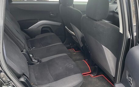 Mitsubishi Outlander III рестайлинг 3, 2006 год, 780 000 рублей, 9 фотография