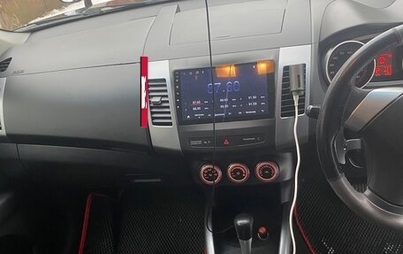 Mitsubishi Outlander III рестайлинг 3, 2006 год, 780 000 рублей, 16 фотография