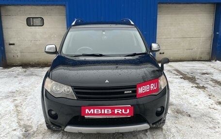 Mitsubishi Outlander III рестайлинг 3, 2006 год, 780 000 рублей, 4 фотография