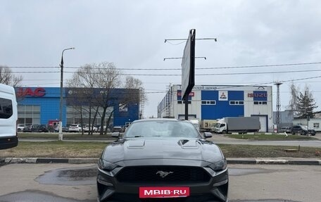 Ford Mustang VI рестайлинг, 2019 год, 2 998 000 рублей, 4 фотография