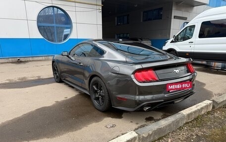Ford Mustang VI рестайлинг, 2019 год, 2 998 000 рублей, 12 фотография