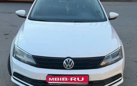 Volkswagen Jetta VI, 2015 год, 1 150 000 рублей, 2 фотография