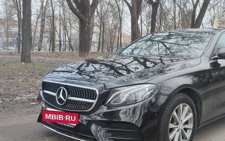 Mercedes-Benz E-Класс, 2016 год, 2 290 000 рублей, 2 фотография