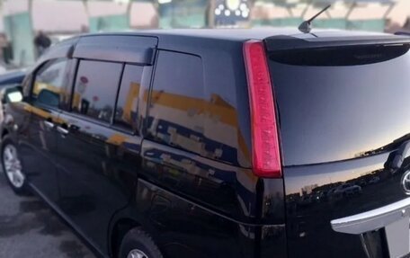 Toyota ISis I, 2010 год, 1 150 000 рублей, 3 фотография