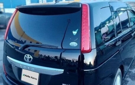 Toyota ISis I, 2010 год, 1 150 000 рублей, 4 фотография