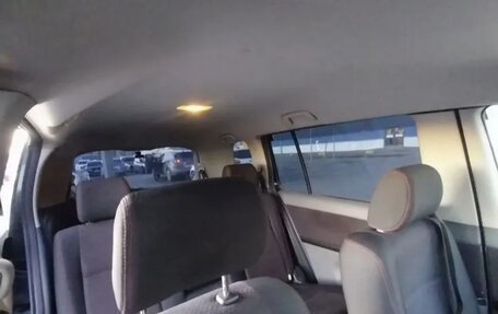 Toyota ISis I, 2010 год, 1 150 000 рублей, 9 фотография