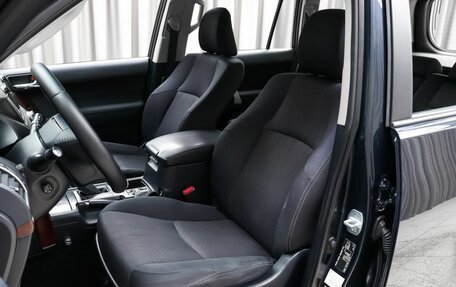 Toyota Land Cruiser Prado 150 рестайлинг 2, 2015 год, 2 849 000 рублей, 9 фотография