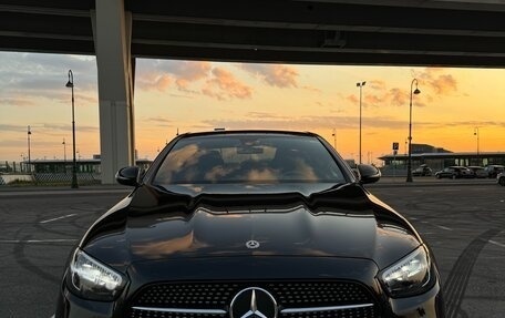 Mercedes-Benz E-Класс, 2021 год, 3 900 000 рублей, 3 фотография