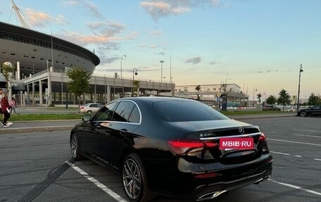 Mercedes-Benz E-Класс, 2021 год, 3 900 000 рублей, 2 фотография