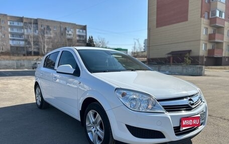 Opel Astra H, 2011 год, 710 000 рублей, 1 фотография