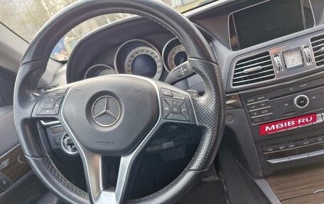 Mercedes-Benz E-Класс, 2015 год, 2 700 000 рублей, 3 фотография