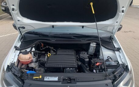 Volkswagen Polo VI (EU Market), 2018 год, 1 070 000 рублей, 4 фотография