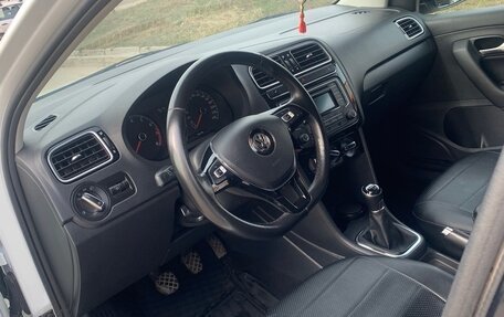 Volkswagen Polo VI (EU Market), 2018 год, 1 070 000 рублей, 6 фотография