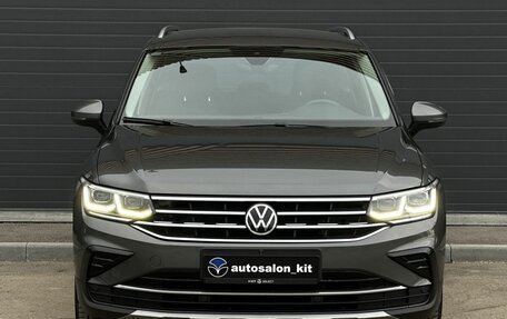 Volkswagen Tiguan II, 2021 год, 3 590 000 рублей, 2 фотография