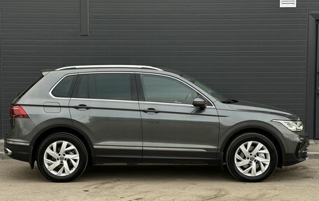 Volkswagen Tiguan II, 2021 год, 3 590 000 рублей, 10 фотография