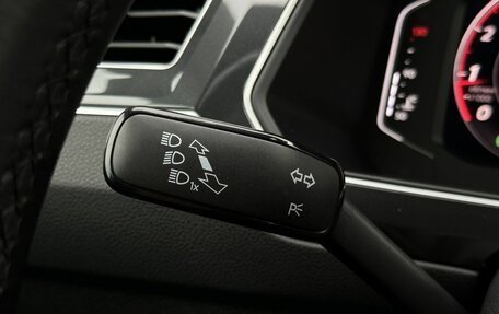 Volkswagen Tiguan II, 2021 год, 3 590 000 рублей, 19 фотография