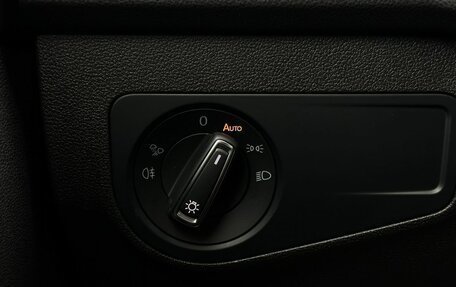 Volkswagen Tiguan II, 2021 год, 3 590 000 рублей, 26 фотография