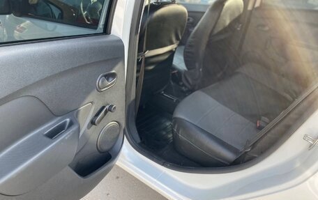 Renault Sandero II рестайлинг, 2019 год, 900 000 рублей, 7 фотография