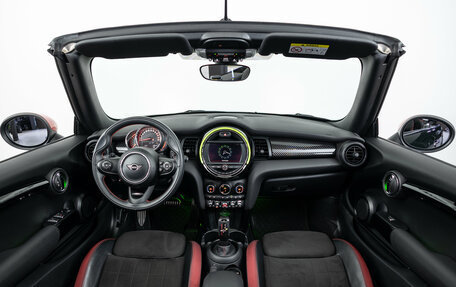 MINI Cabrio, 2019 год, 4 490 000 рублей, 32 фотография