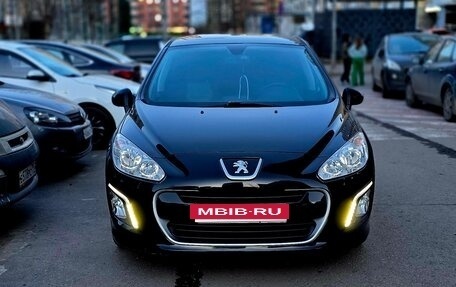 Peugeot 308 II, 2011 год, 900 000 рублей, 3 фотография