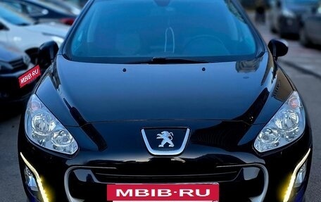 Peugeot 308 II, 2011 год, 900 000 рублей, 2 фотография