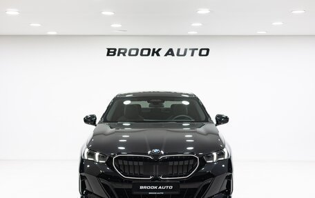 BMW 5 серия, 2025 год, 10 690 000 рублей, 2 фотография