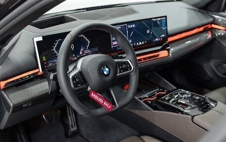 BMW 5 серия, 2025 год, 10 690 000 рублей, 10 фотография