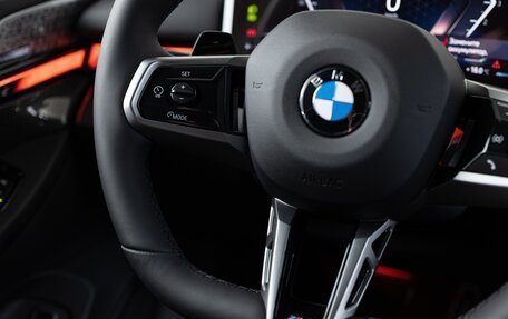 BMW 5 серия, 2025 год, 10 690 000 рублей, 16 фотография