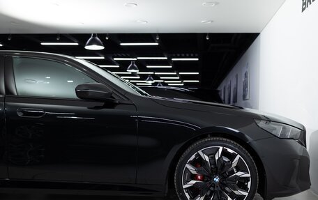 BMW 5 серия, 2025 год, 10 690 000 рублей, 33 фотография