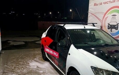 Renault Logan II, 2015 год, 350 000 рублей, 2 фотография