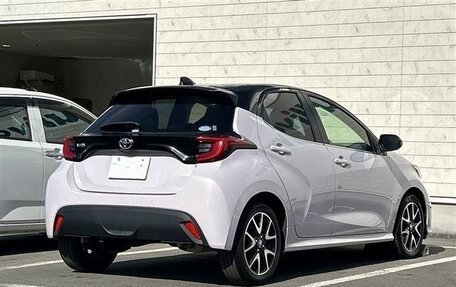 Toyota Yaris, 2023 год, 778 000 рублей, 5 фотография