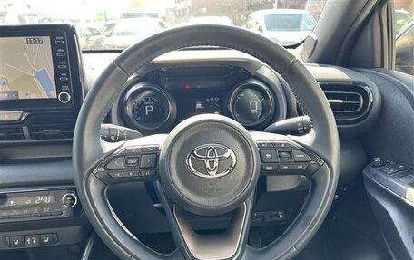 Toyota Yaris, 2023 год, 778 000 рублей, 12 фотография