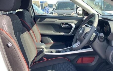 Toyota Raize I, 2022 год, 1 095 000 рублей, 6 фотография