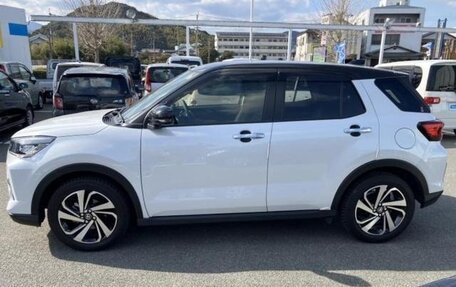 Toyota Raize I, 2022 год, 1 095 000 рублей, 3 фотография