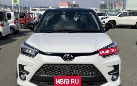 Toyota Raize I, 2022 год, 1 095 000 рублей, 2 фотография