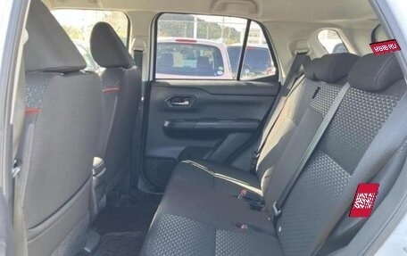 Toyota Raize I, 2022 год, 1 095 000 рублей, 9 фотография