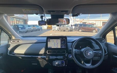 Toyota Aqua, 2022 год, 1 100 000 рублей, 6 фотография