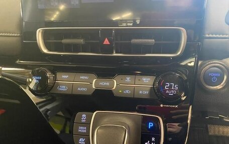 Toyota Aqua, 2022 год, 1 100 000 рублей, 9 фотография