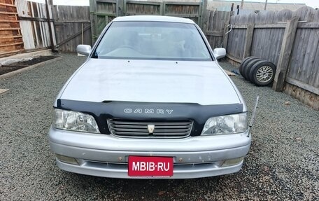 Toyota Camry V40, 1994 год, 330 000 рублей, 1 фотография
