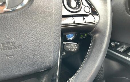 Toyota Prius IV XW50, 2022 год, 1 560 000 рублей, 11 фотография