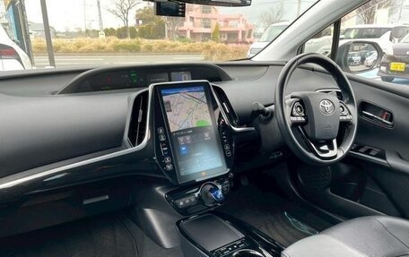 Toyota Prius IV XW50, 2022 год, 1 560 000 рублей, 23 фотография